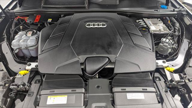 Used 2023 Audi Q7 3.0T Prestige w/ Prestige Package AWD/4WD image 35