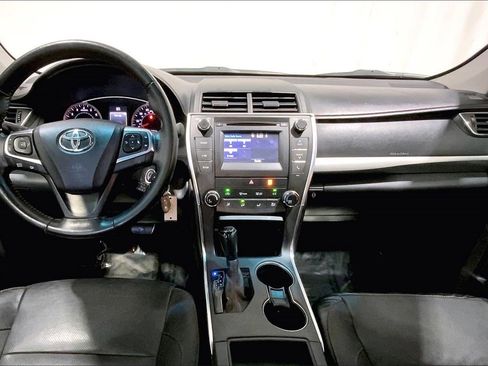 Used 2016 Toyota Camry LE image 15