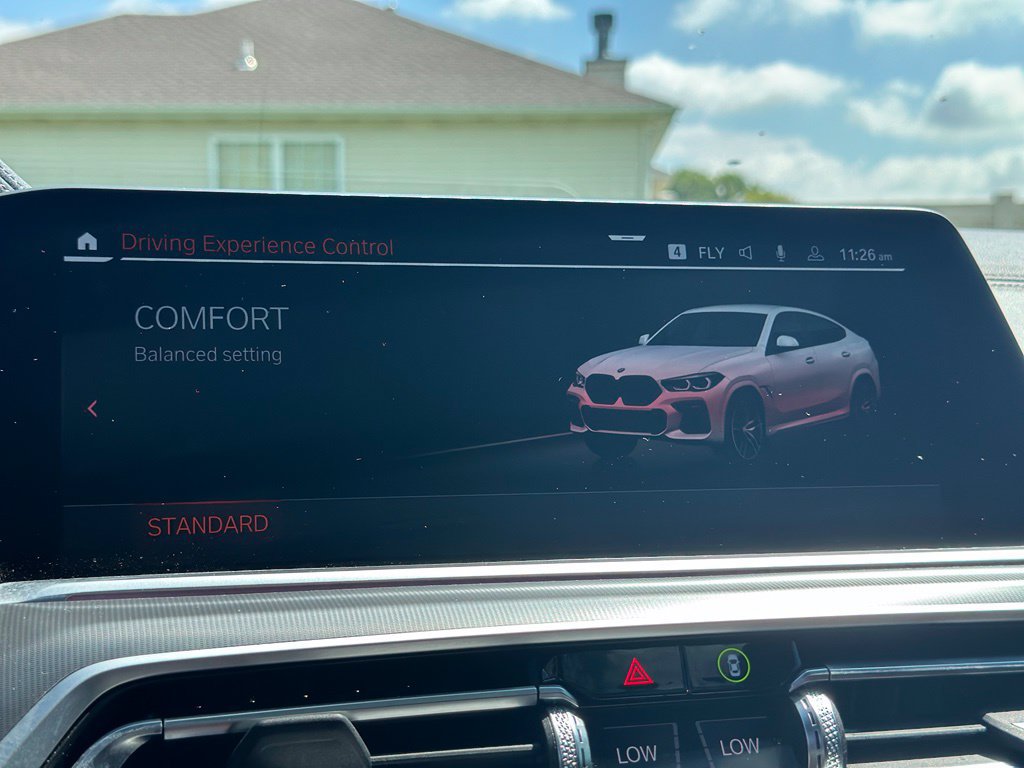Used 2022 BMW X6 xDrive40i w/ M Sport Package AWD/4WD image 45