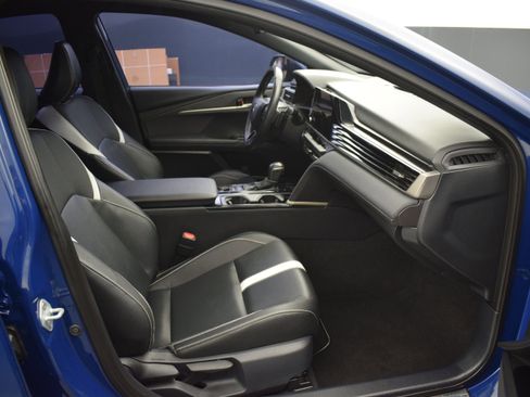 Used 2025 Toyota Camry SE w/ Convenience Package FWD image 10