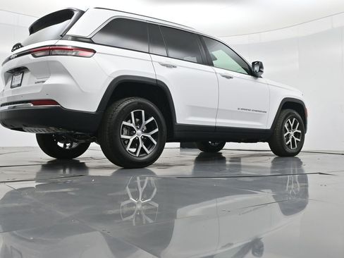 New 2025 Jeep Grand Cherokee Limited image 48