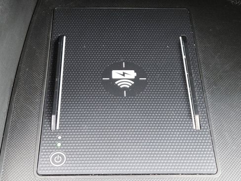 Used 2025 Honda Pilot EX-L image 8