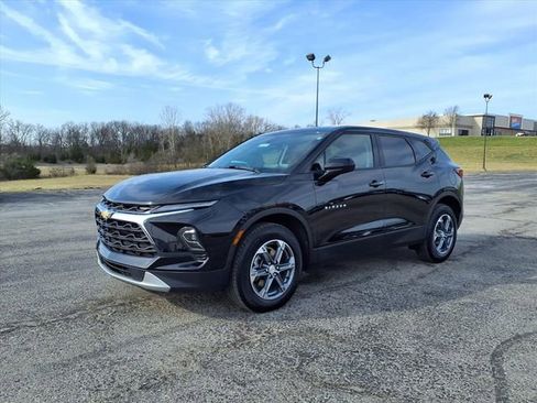 Used 2025 Chevrolet Blazer LT image 34