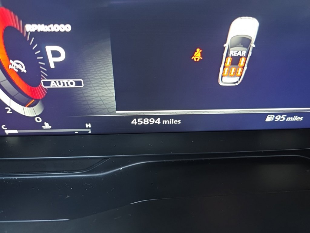Used 2024 Nissan Pathfinder Platinum AWD/4WD image 21
