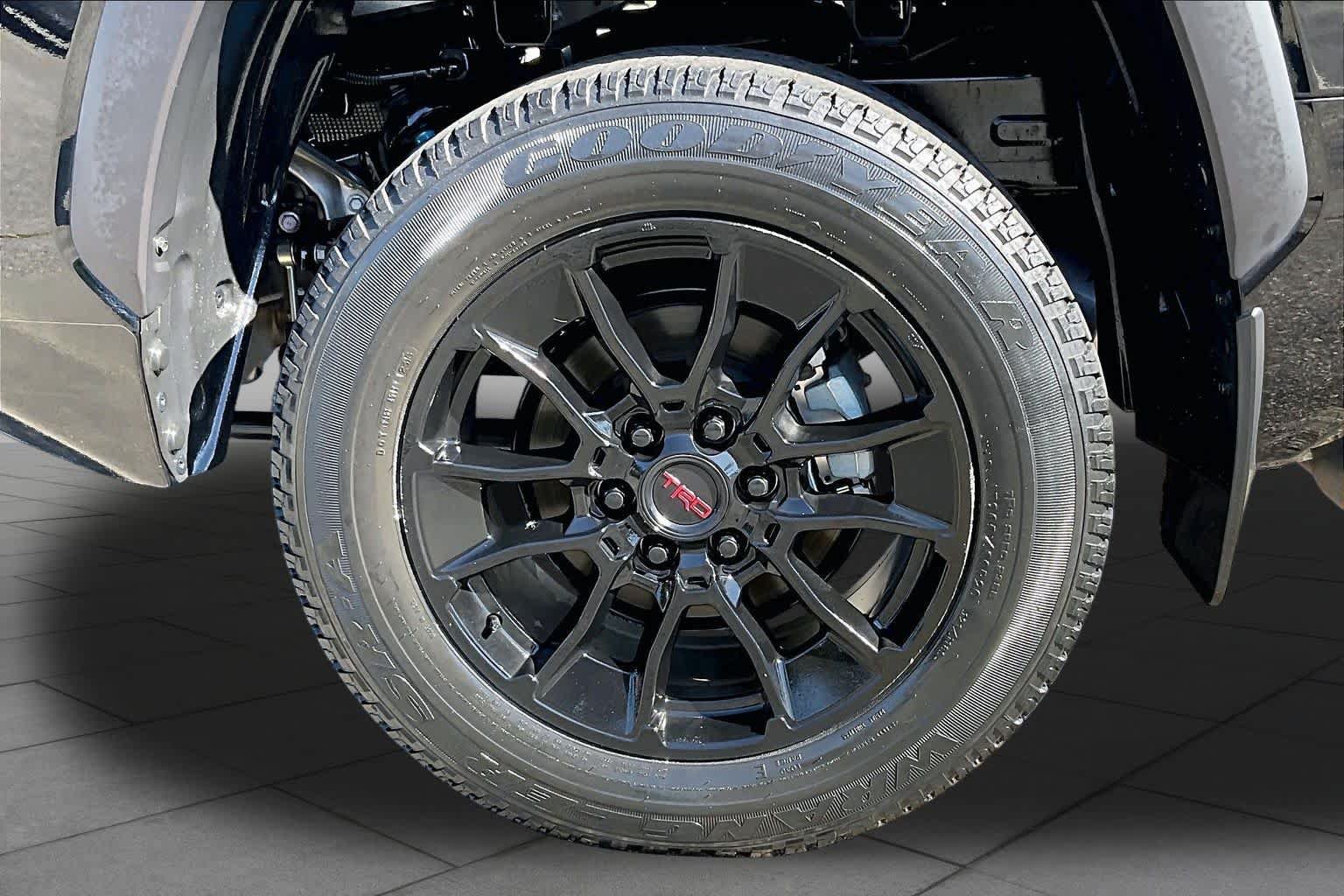 Used 2023 Toyota Tundra Limited w/ TRD Off-Road Package AWD/4WD image 10