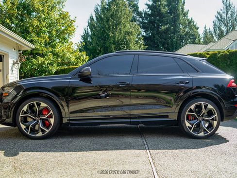 Used 2023 Audi RS Q8 AWD/4WD image 3