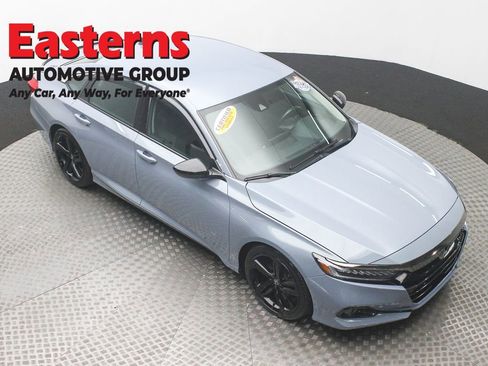 Used 2022 Honda Accord Sport Special Edition image 3