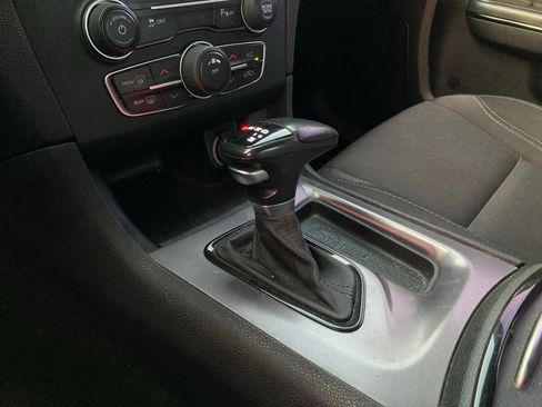 Used 2019 Dodge Charger SXT w/ Plus Group image 25