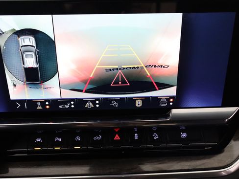 New 2026 Chevrolet Silverado 1500 LTZ w/ LTZ Premium Package AWD/4WD image 62