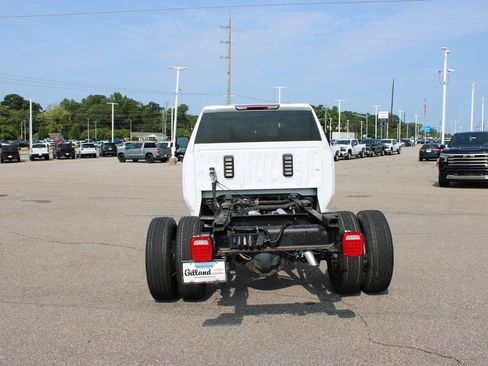 Used 2020 Chevrolet Silverado 3500 W/T w/ WT Convenience Package RWD image 6