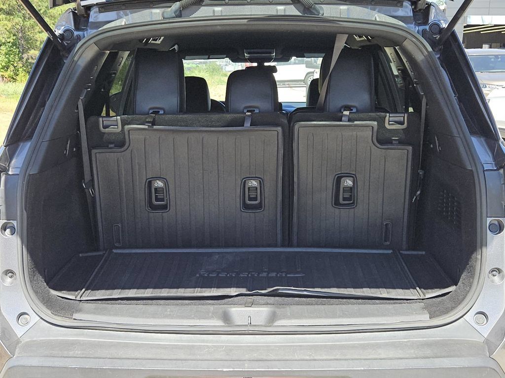 Used 2023 Nissan Pathfinder Rock Creek AWD/4WD image 39