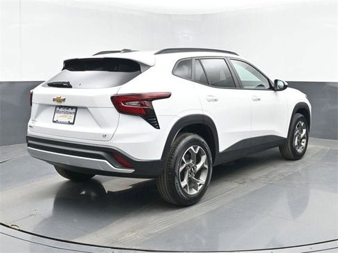 New 2026 Chevrolet Trax LT image 14