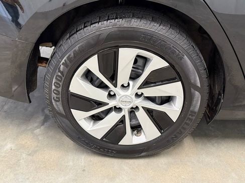 Used 2020 Nissan Altima 2.5 S image 3