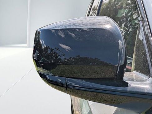 New 2025 Jeep Grand Cherokee Altitude image 32