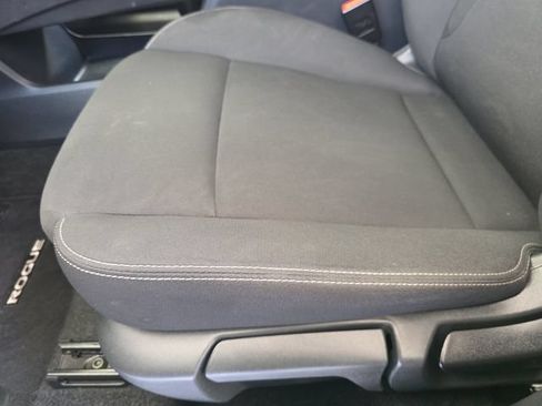 Used 2023 Nissan Rogue S FWD image 21