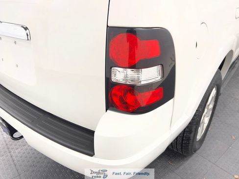 Used 2009 Ford Explorer XLT RWD image 13