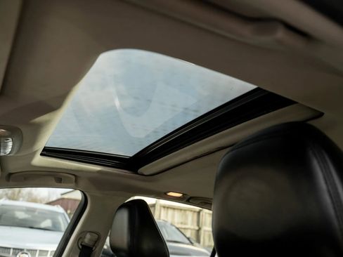 Used 2017 INFINITI Q50 3.0t Premium w/ Driver Assistance Package image 16