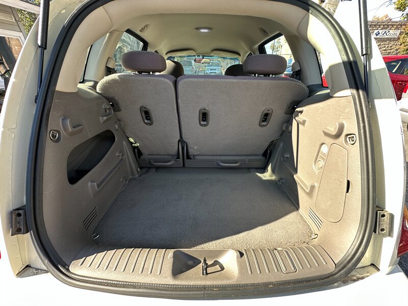 Used 2005 Chrysler PT Cruiser FWD image 11