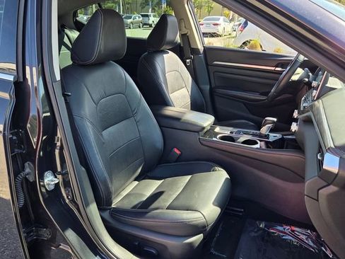 Used 2020 Nissan Altima 2.5 Platinum image 18