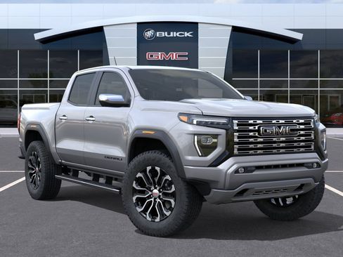 New 2026 GMC Canyon Denali w/ LPO, Black Badging Package AWD/4WD image 8