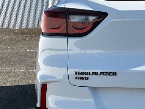 Used 2024 Chevrolet TrailBlazer RS image 23