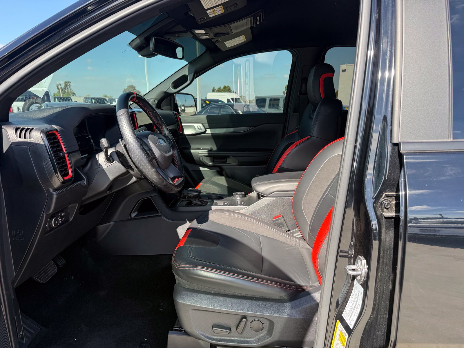 Used 2025 Ford Ranger Raptor AWD/4WD image 5