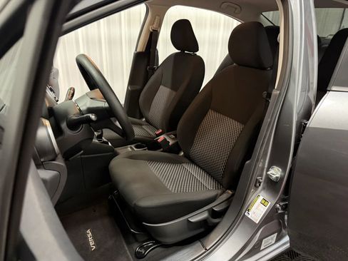 Used 2022 Nissan Versa S FWD image 37