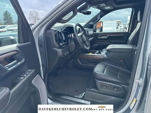 Used 2024 Chevrolet Silverado 3500 High Country w/ High Country Premium Package image 16