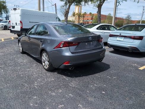 Used 2015 Lexus IS 250 image 4