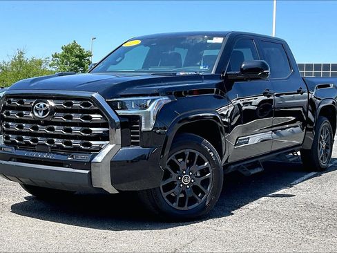 Used 2022 Toyota Tundra Platinum AWD/4WD image 1
