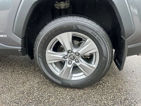 Used 2023 Toyota RAV4 LE AWD/4WD image 15