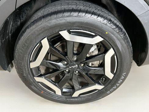 Used 2025 Kia Telluride S AWD/4WD image 11