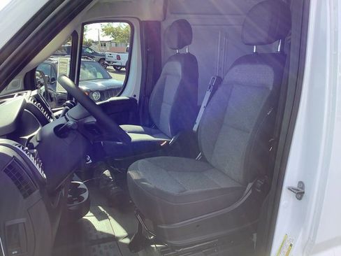 New 2026 RAM ProMaster 2500 w/ Quick Order Package 22G SLT image 8