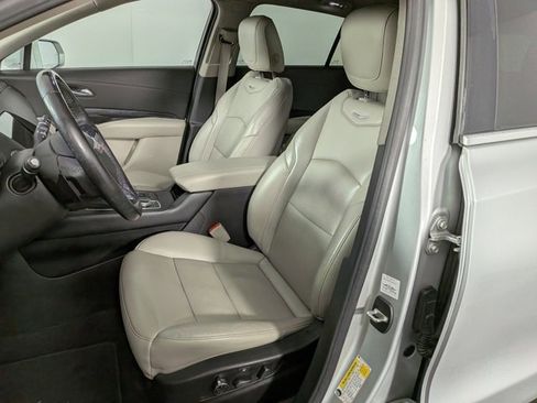 Used 2020 Cadillac XT4 Premium Luxury w/ Enhanced Visibility Package image 15