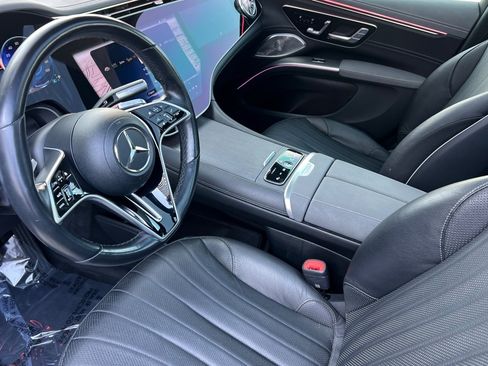 Used 2023 Mercedes-Benz EQS 580 4MATIC SUV image 4