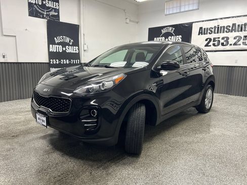 Used 2017 Kia Sportage LX AWD/4WD image 3