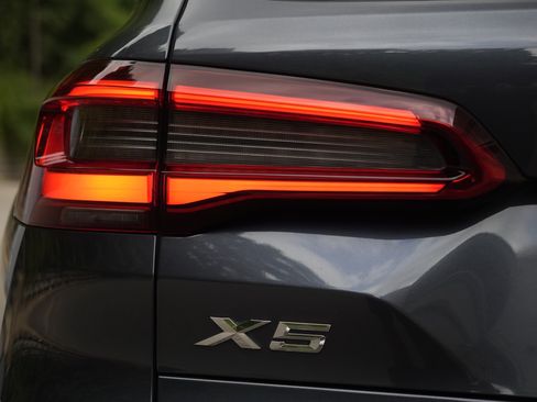 Used 2019 BMW X5 xDrive40i AWD/4WD image 7