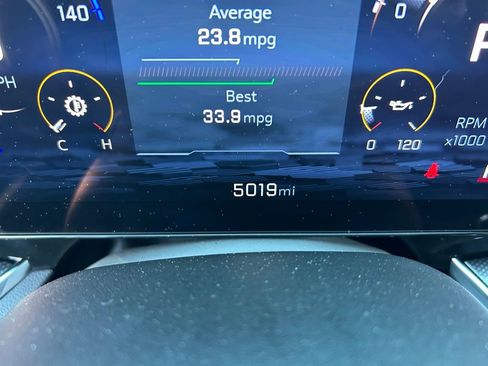 Used 2025 Chevrolet Suburban RST w/ Comfort Package image 28