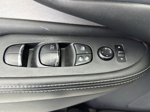 Used 2021 Nissan Murano SL image 18