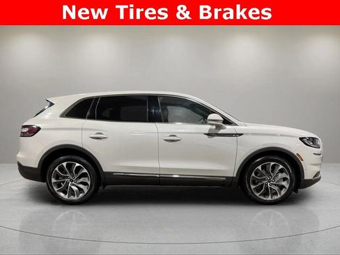 Certified 2023 Lincoln Nautilus Reserve w/ Equipment Group 201A image 2