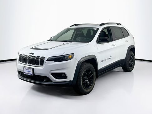 Used 2022 Jeep Cherokee Latitude w/ Sun & Sound Group image 1
