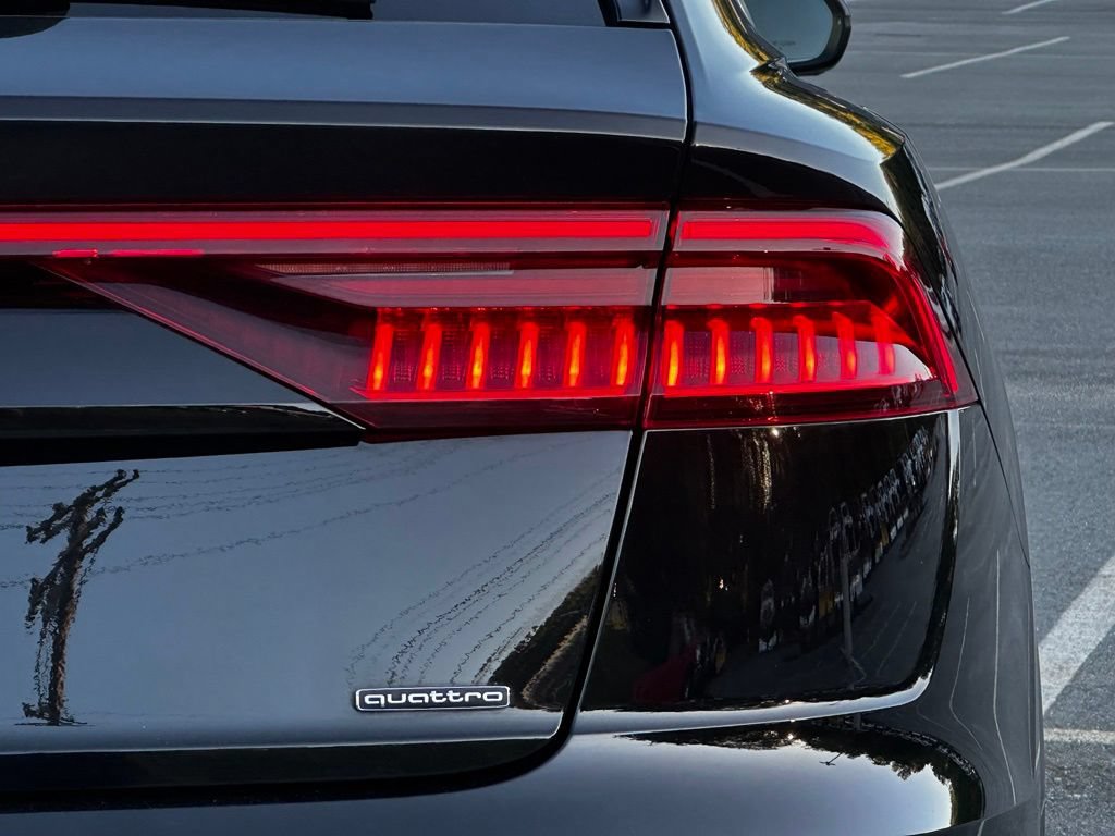 Used 2023 Audi Q8 Premium w/ Convenience Package AWD/4WD image 6
