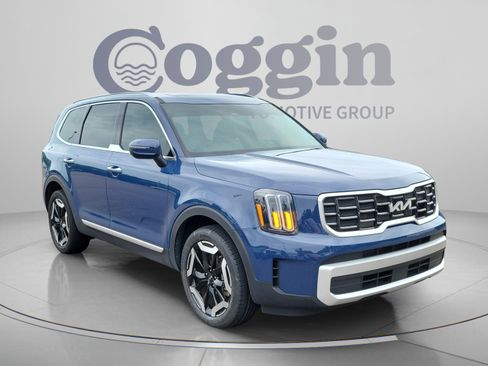 Used 2024 Kia Telluride S w/ S Sunroof Package FWD image 7