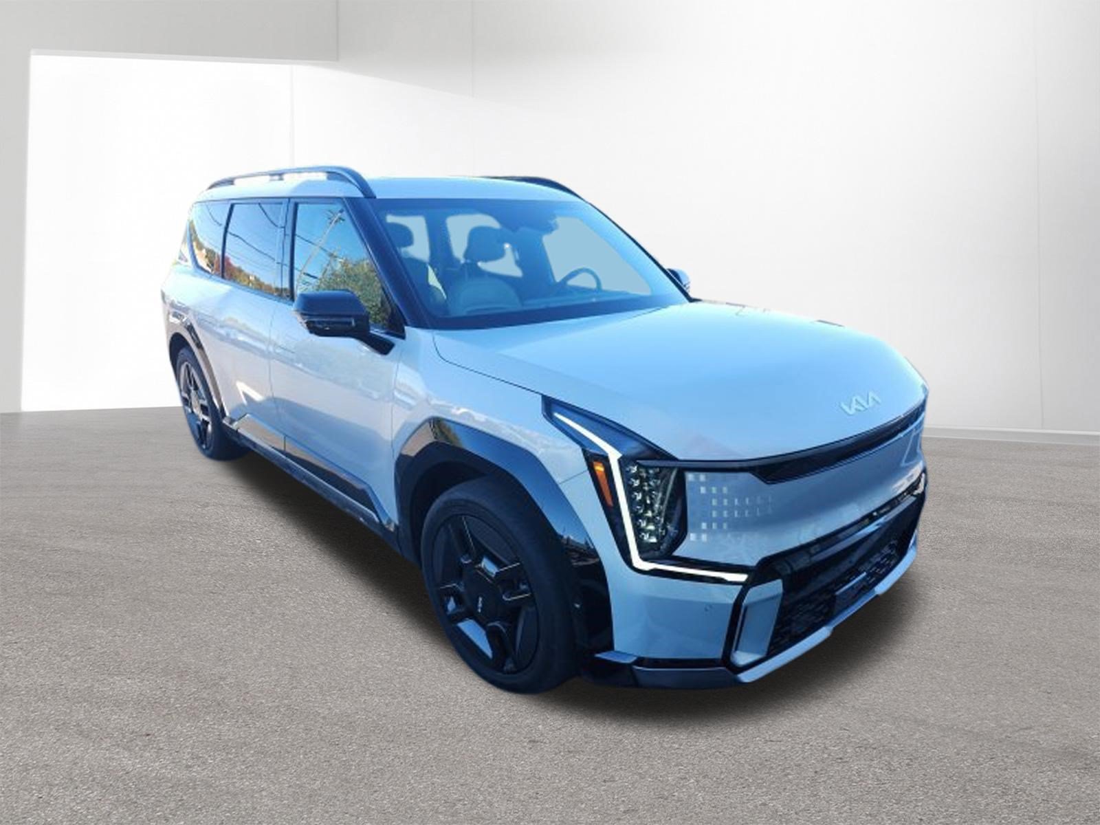 Certified 2024 Kia EV9 GT-Line AWD/4WD image 2