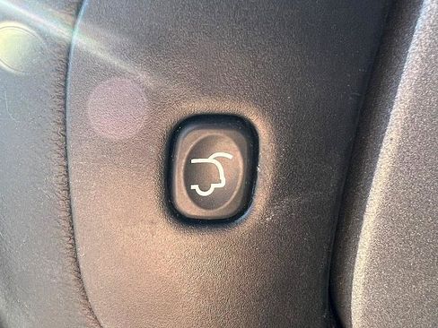 Used 2015 Jeep Cherokee Trailhawk w/ Comfort/Convenience Group image 37