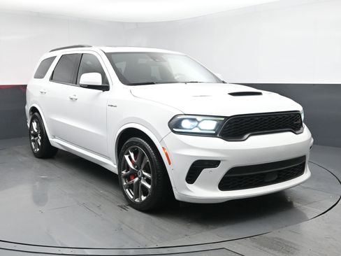 Used 2022 Dodge Durango R/T w/ Tow 'N Go Package image 2