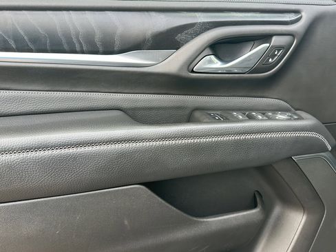 Used 2021 GMC Yukon Denali w/ LPO, Illumination Package image 17