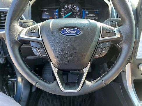 Used 2022 Ford Edge SEL w/ Convenience Package AWD/4WD image 19