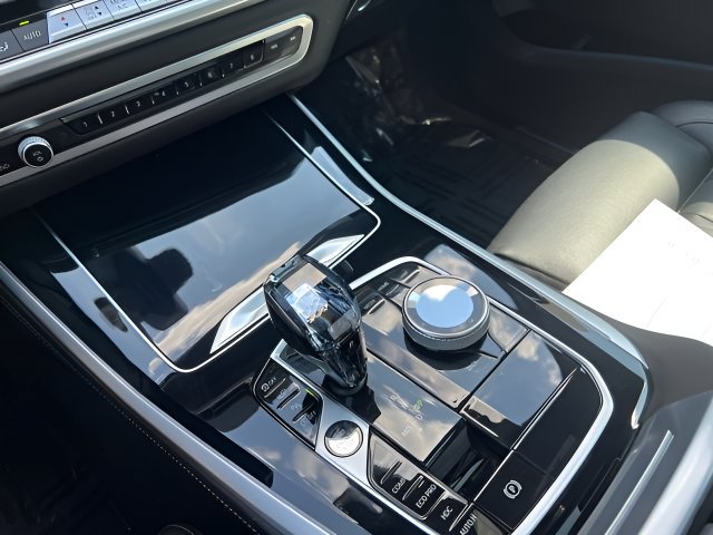 Used 2022 BMW X5 M50i w/ Executive Package AWD/4WD image 22