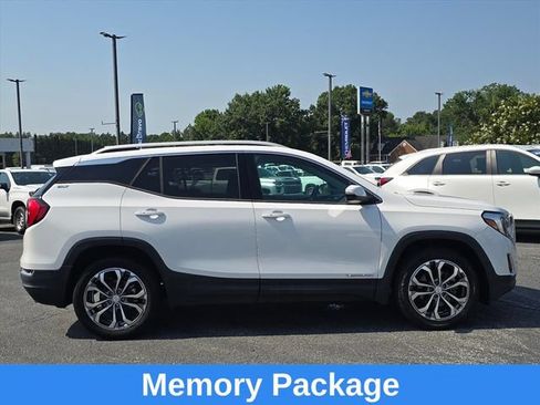 Used 2020 GMC Terrain SLT w/ Preferred Package FWD image 4